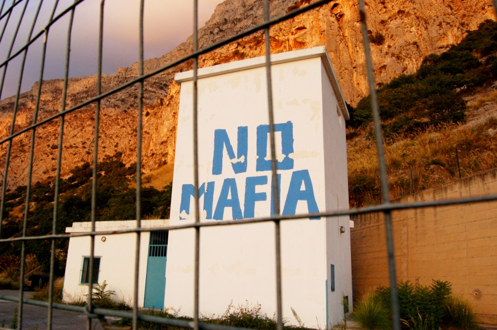 "No Mafia" by Rino Porrovecchio on Flickr (CC BY-SA 2.0)