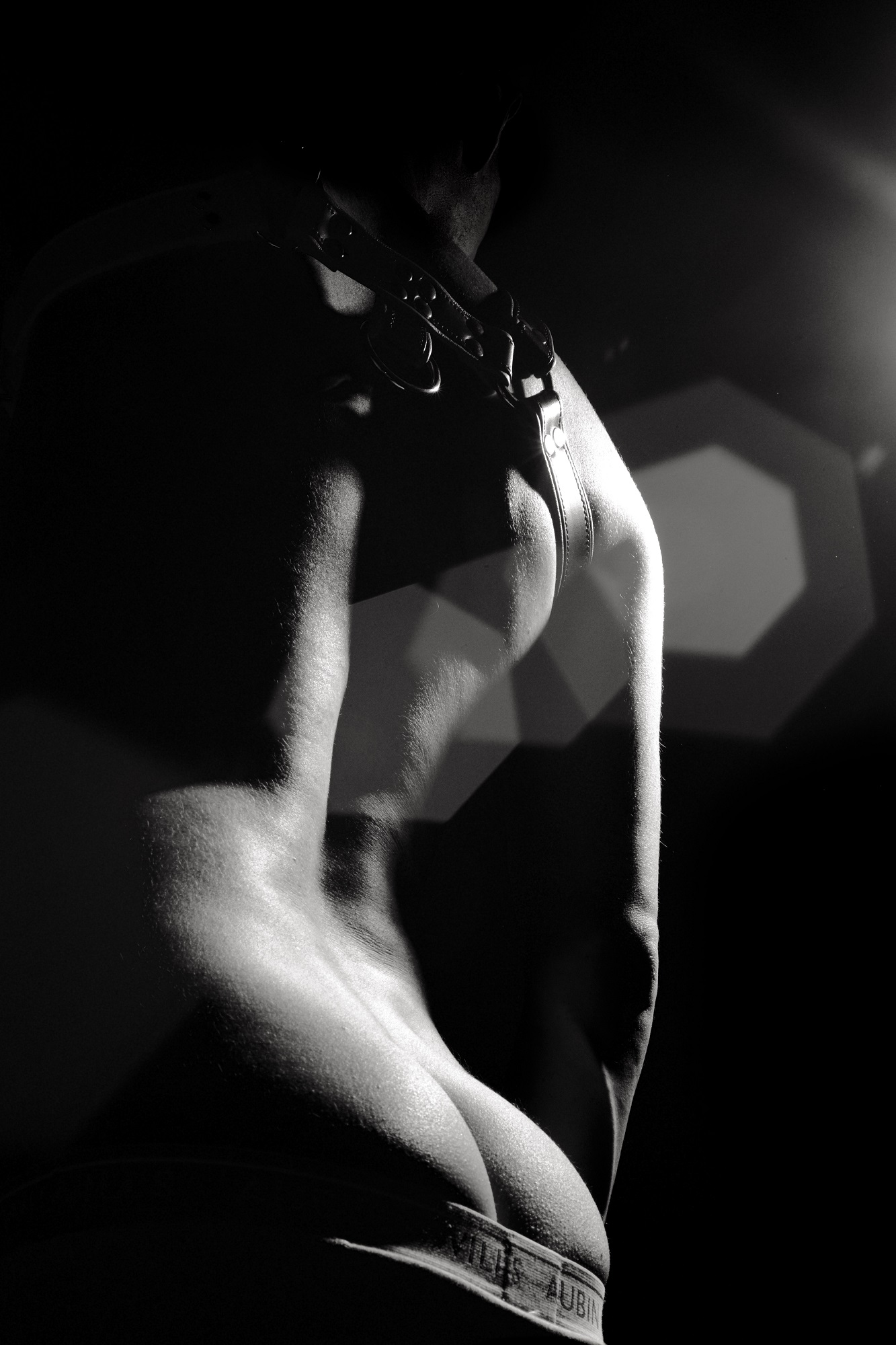 "Bum flare" by Ivan Bandura on Flickr (CC BY-NC-ND 2.0) "Bum flare" by Ivan Bandura on Flickr (CC BY-NC-ND 2.0)