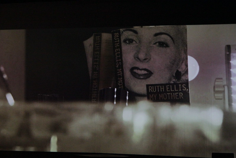 "LoveMeToDeath_photo_by_Claire_Shovelton - 15" by Tête à Tête on Flickr (CC BY-NC-ND 2.0) "LoveMeToDeath_photo_by_Claire_Shovelton - 15" by Tête à Tête on Flickr (CC BY-NC-ND 2.0)