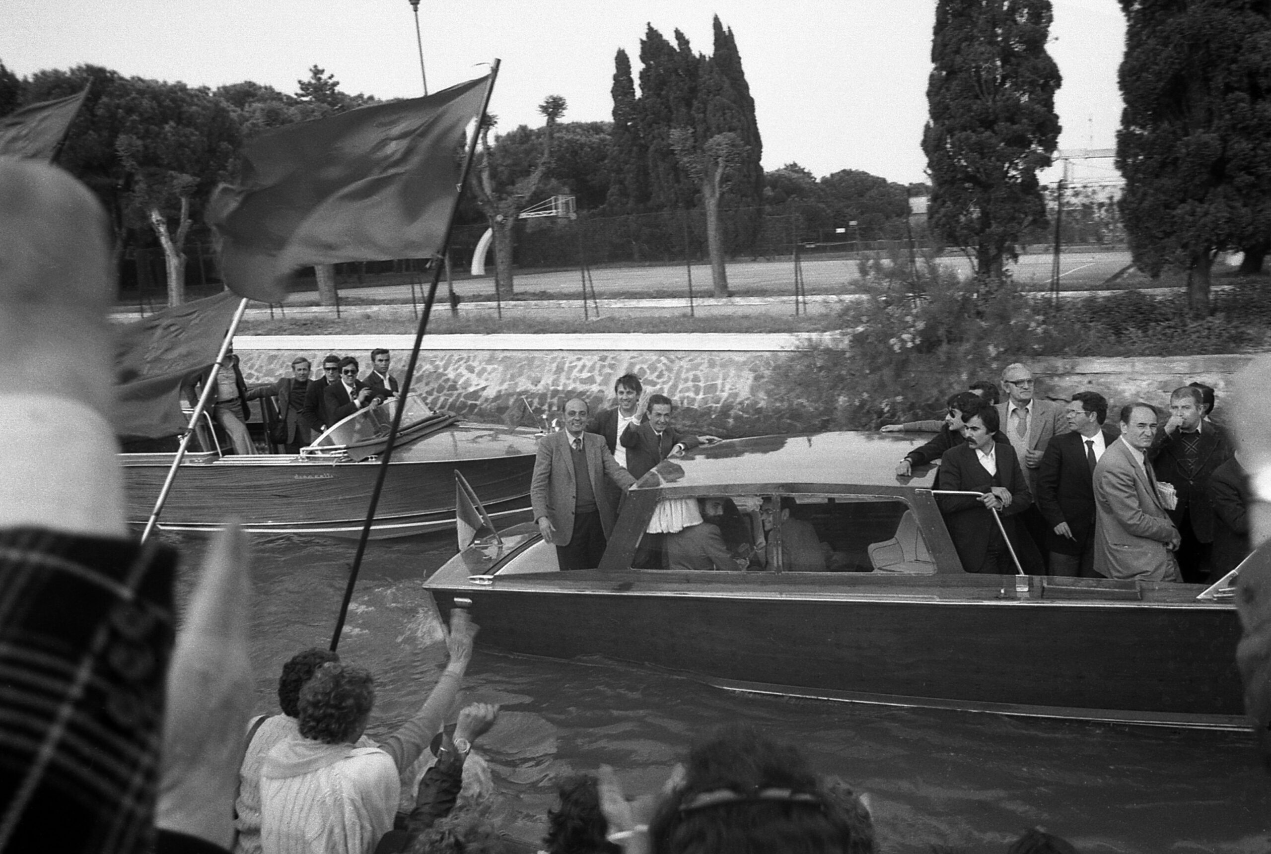 "comizio di Enrico Berlinguer a Sant'Elena, Venezia, nel 1980" by Gorup de Besanez via Wikimedia Commons (CC BY-SA 4.0)
