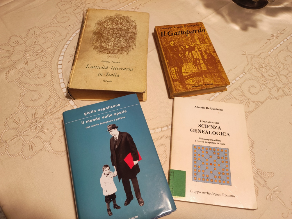 Immagine 2: Libri vecchi e nuovi. Fonte: G. Vecchio. Riproduzione autorizzata dall’autore.